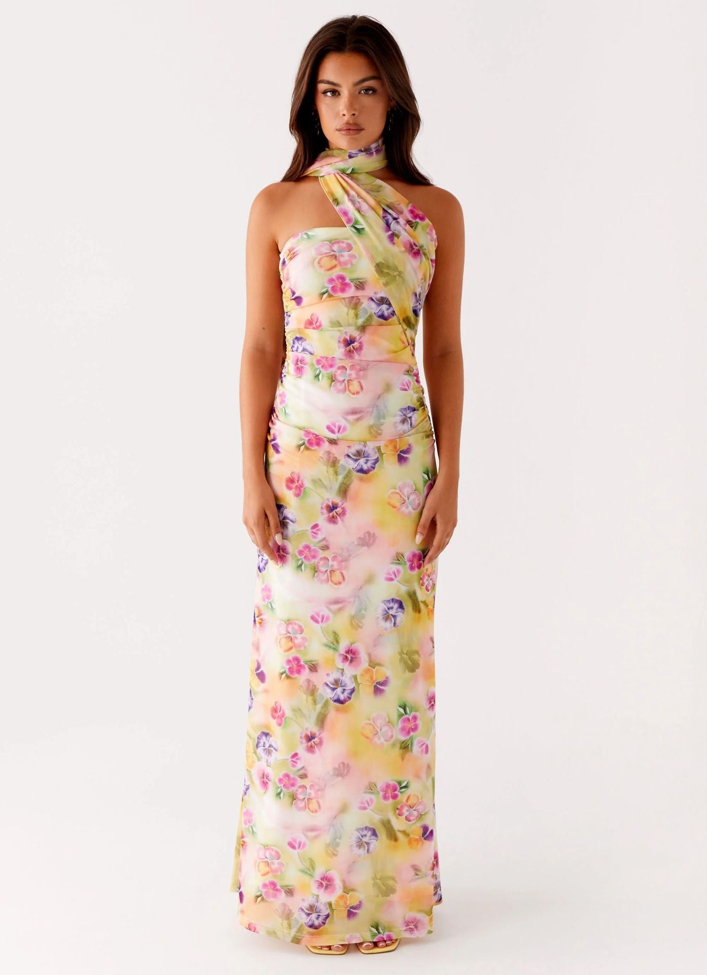 Suknia Maxi z Asymetrycznym Dekoltem Halter