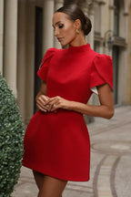 Elegancka sukienka mini z bufiastymi rękawami